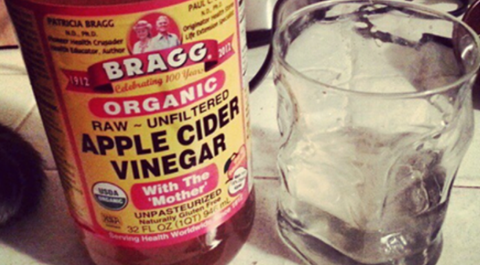 Here’s How Apple Cider Vinegar Can Change Your Life For the Better