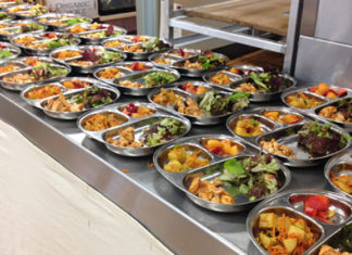 Meet the First U.S. School District to Serve 100% Organic, GMO-Free Meals