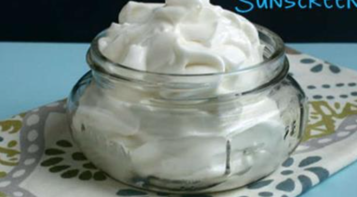 DIY: Non-Toxic Full Spectrum Coconut Oil Sunscreen