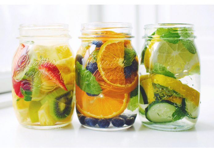 Detox diet juices