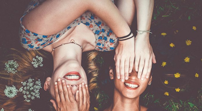 Teeth Whitening Will Make You Look Younger!